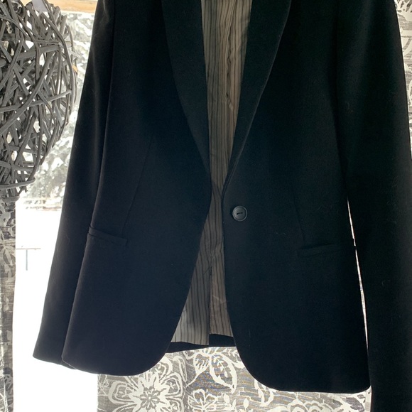 Zara Basic Blazer - Picture 5 of 6